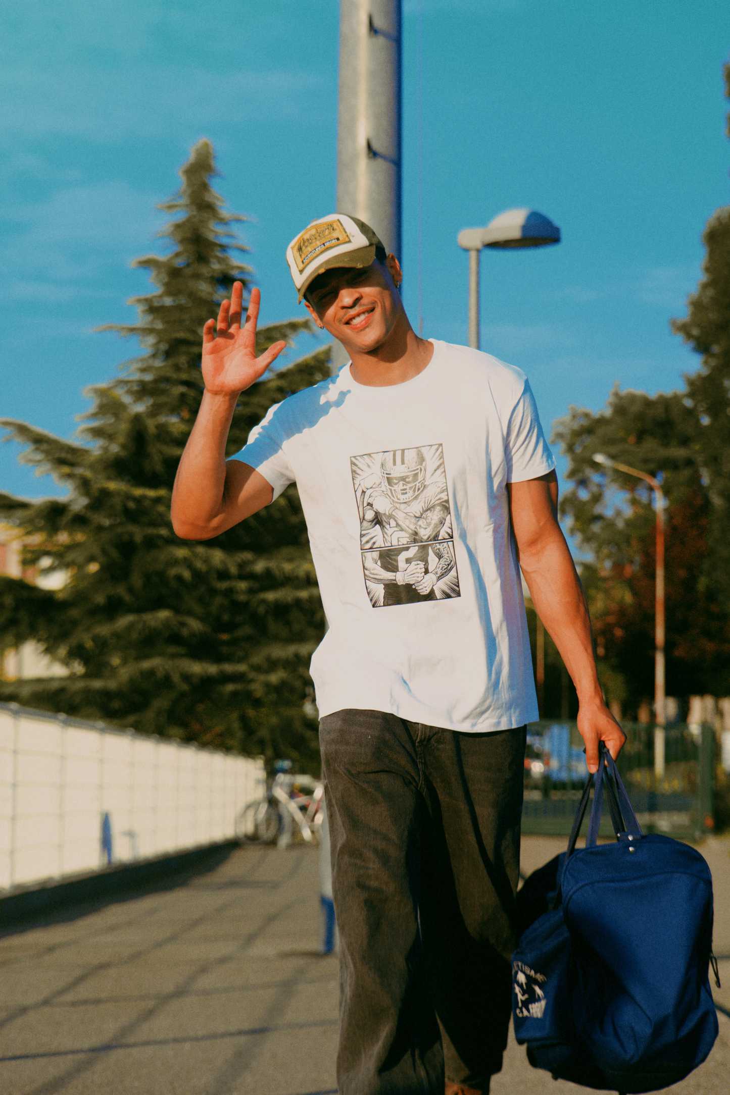 T-shirt "Strapped"
